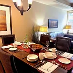Luxury Resort 2Bedroom 2Bath Sleeps 6 945 Square Feet