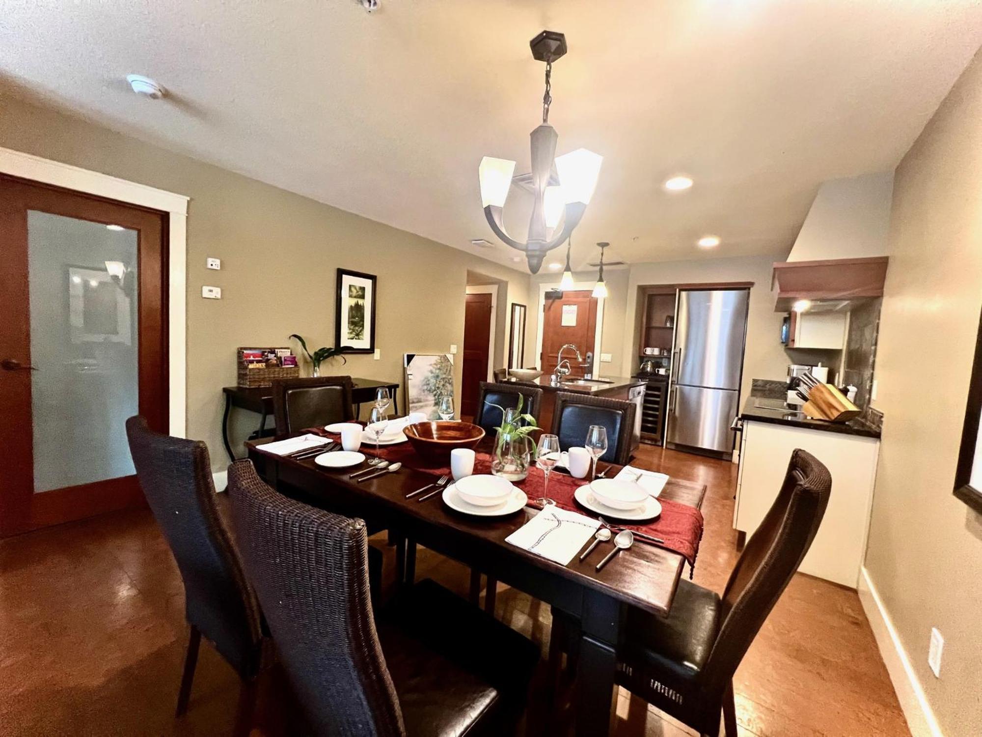 Aparthotel Luxury 2bedroom 2bath Sleeps 6 945 Square Feet Canmore