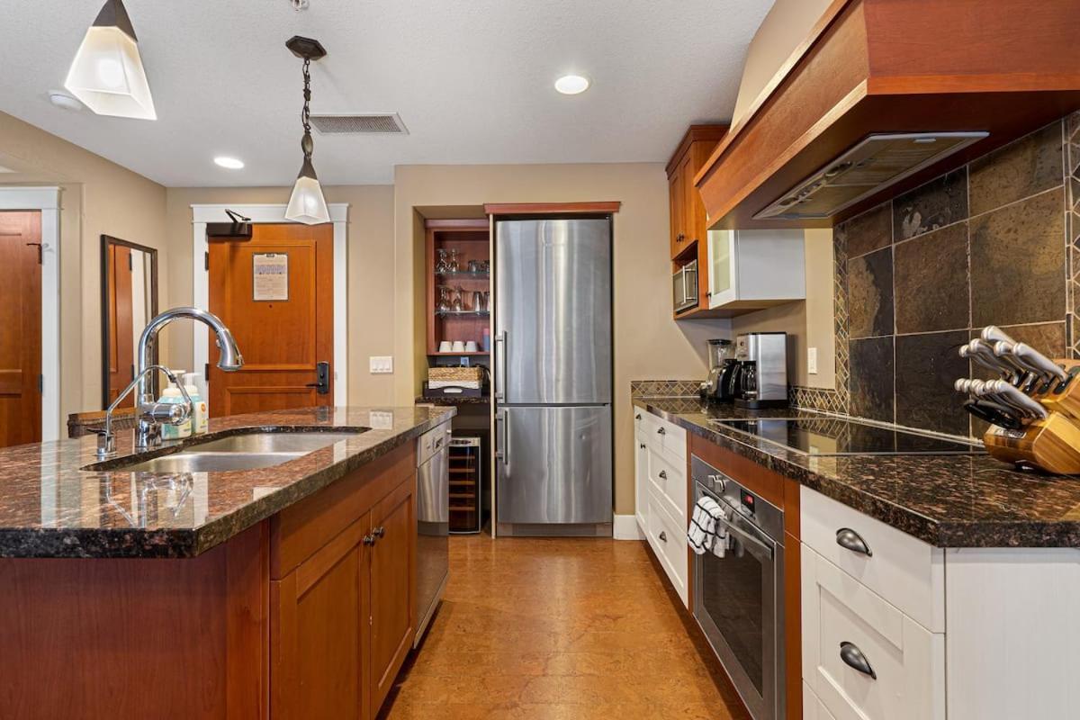 Luxury 2bedroom 2bath Sleeps 6 945 Square Feet